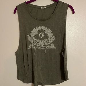 Army green muscle tee